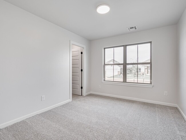 Building Photo - $ 500 OFF FIRST MOTHS RENT!! Brand New Hom...