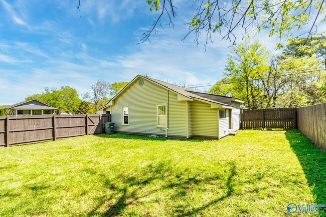 Building Photo - 1226 Rison Ave NE