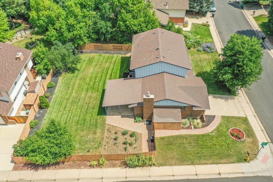 Building Photo - 7303 E Mercer Pl