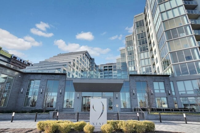 Building Photo - 9 Ave at Port Imperial