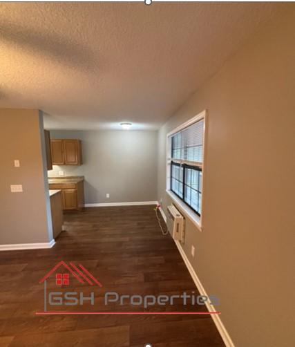 Building Photo - 401 S 4 Ave