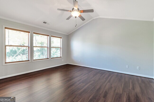 Building Photo - 214 Farm Manor Ct