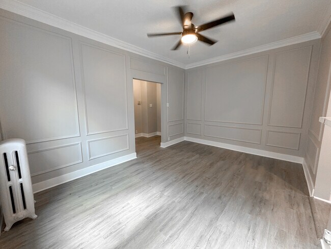 Building Photo - 6207 N Winthrop Ave