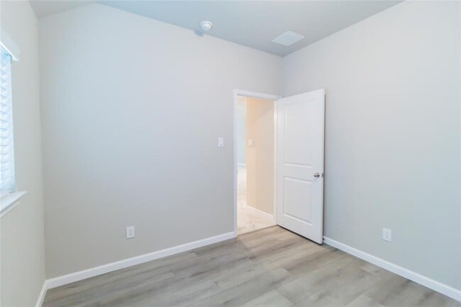 Building Photo - 8918 Hartford River Ln