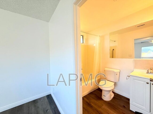 Building Photo - 2506-2508 Norfolk Street