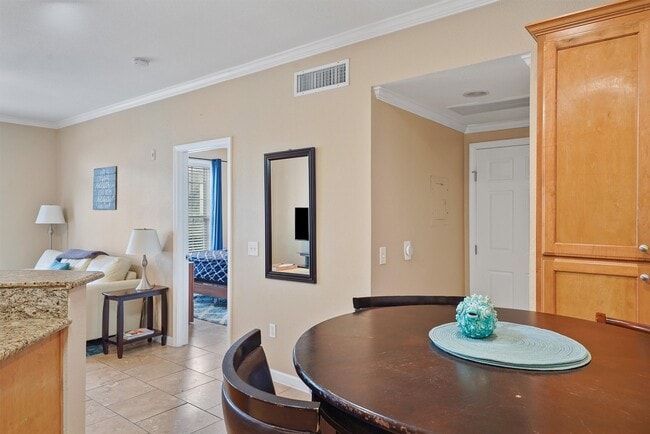 Building Photo - 7000 Seawall Blvd