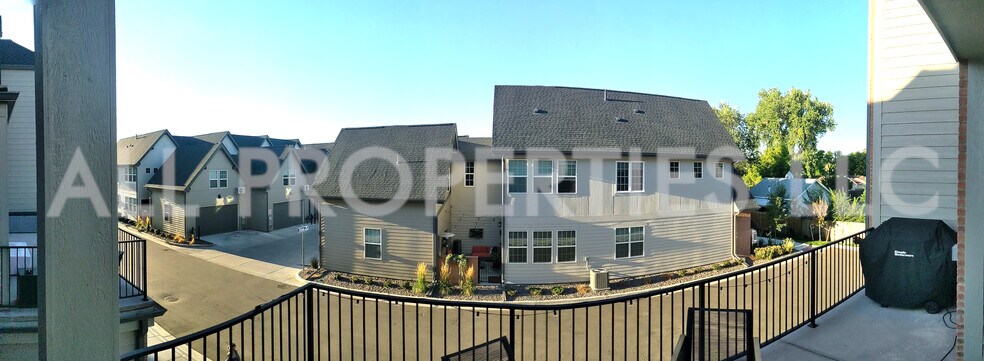 Building Photo - 8059 W 52nd Dr