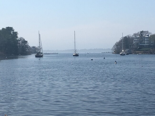 Building Photo - 62 Beach