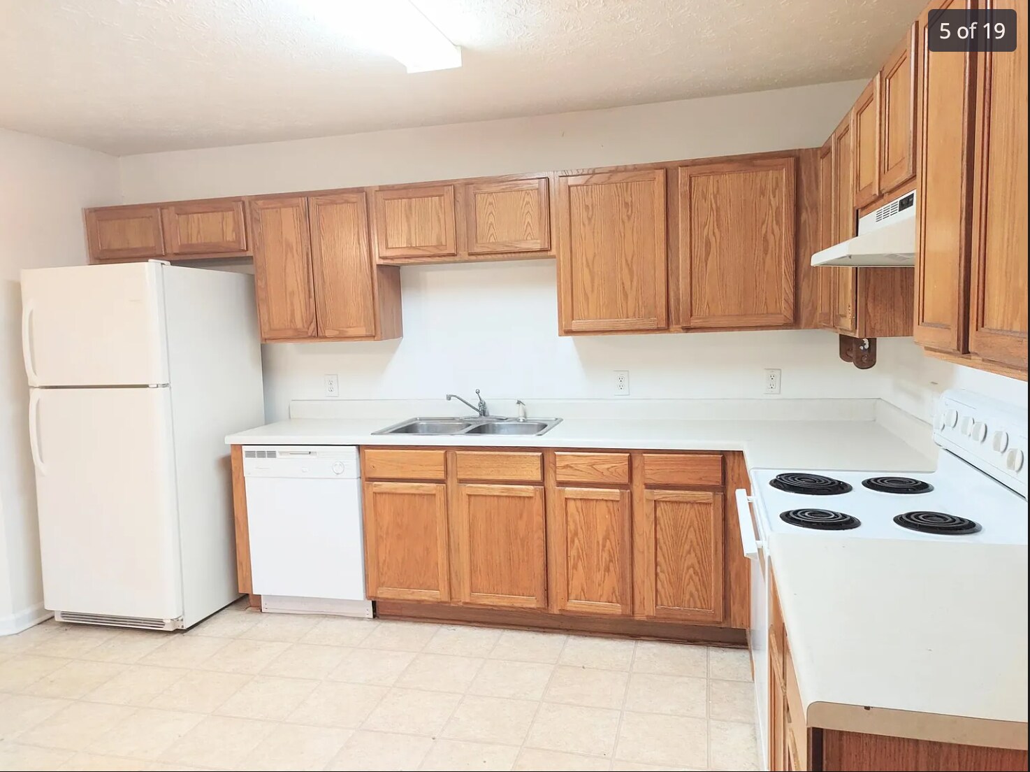 Building Photo - 122 Bach Dr