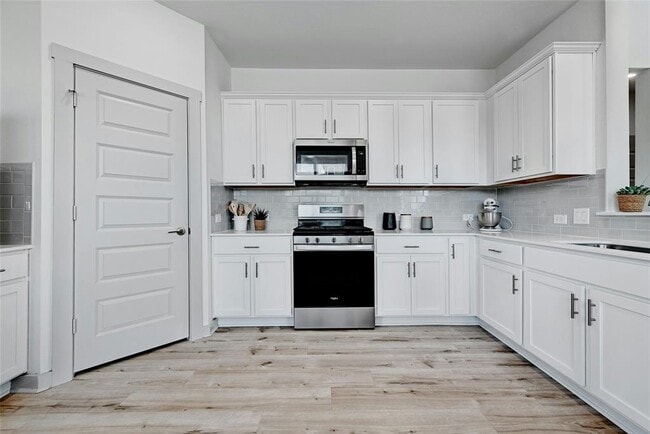 Building Photo - 8133 Linnie Ln