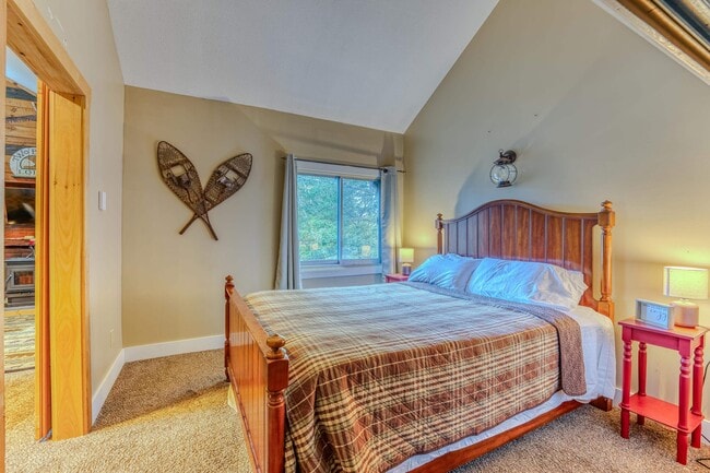 Building Photo - 28 Condo Rd