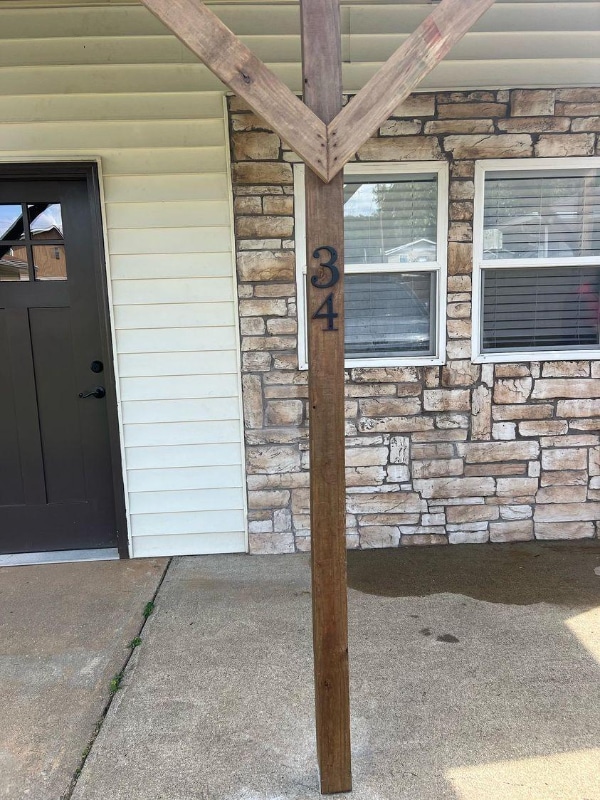 Building Photo - 34 Davis St W