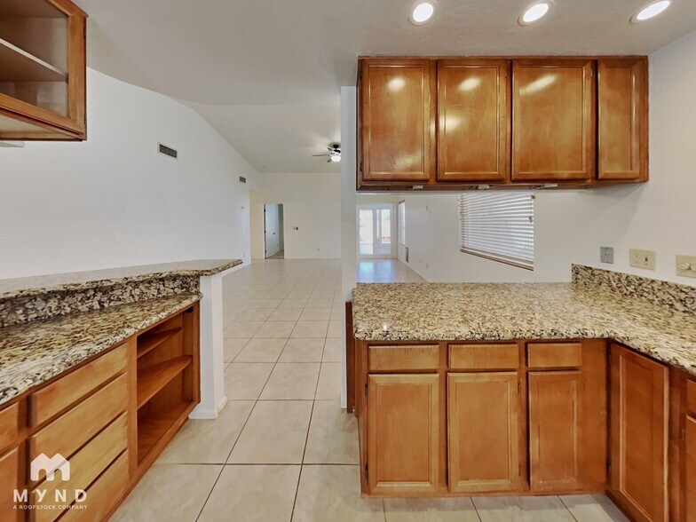Building Photo - 4763 W Latchstring Ct