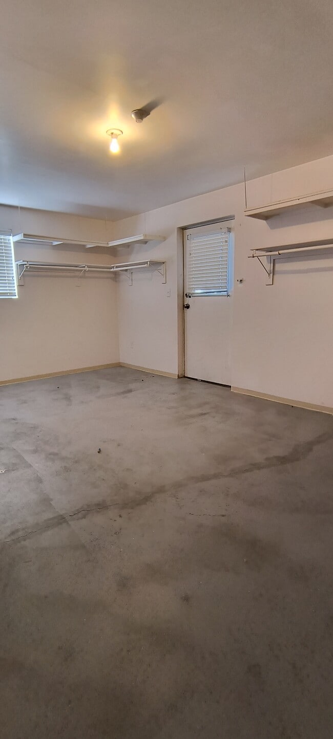 Building Photo - 2141 Buckboard Dr