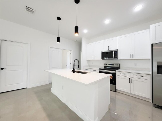 Building Photo - 1171 Sapphire St SE