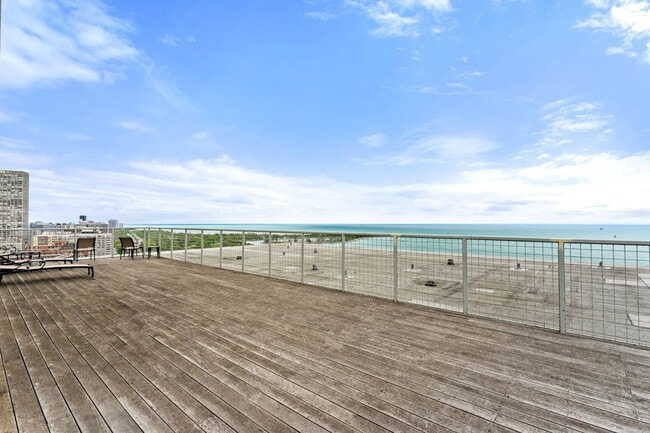 Building Photo - 3600 N Lake Shore Dr