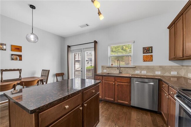 Building Photo - 1737 Liberty Pkwy NW