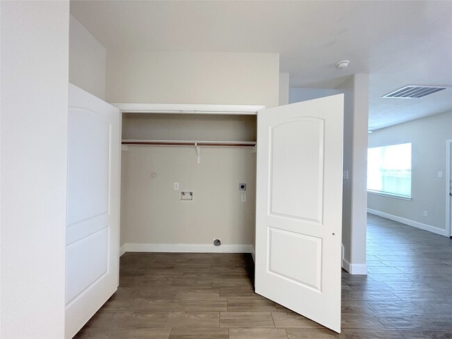 Building Photo - 12519 S Ashford Villa Ln