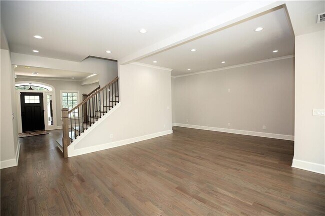 Building Photo - 957 Briarcliff Rd NE