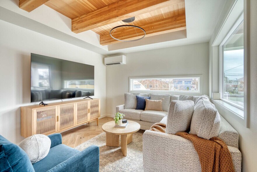 Building Photo - 5016 NE 26th Ave