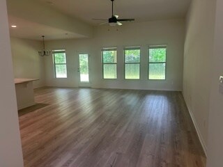Building Photo - 41363 Rosewood Ln