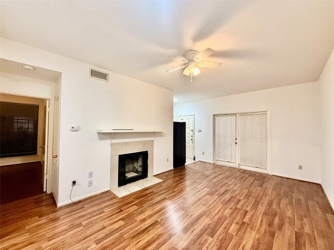 Building Photo - 8055 Cambridge St