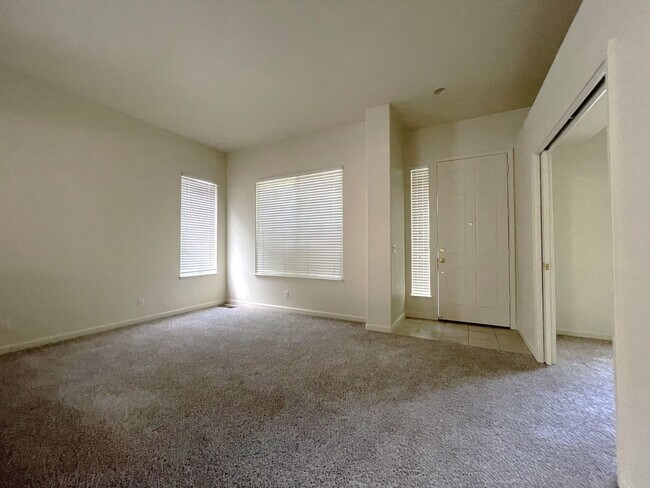 Building Photo - Gorgeous Caughlin Ranch Home