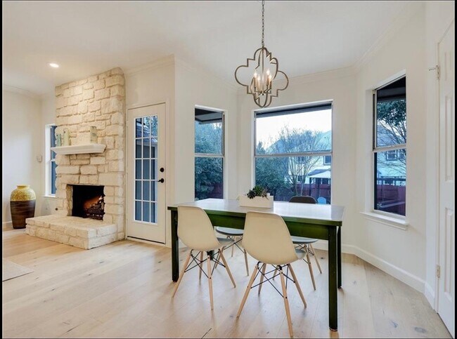 Building Photo - 13405 Tamayo Dr