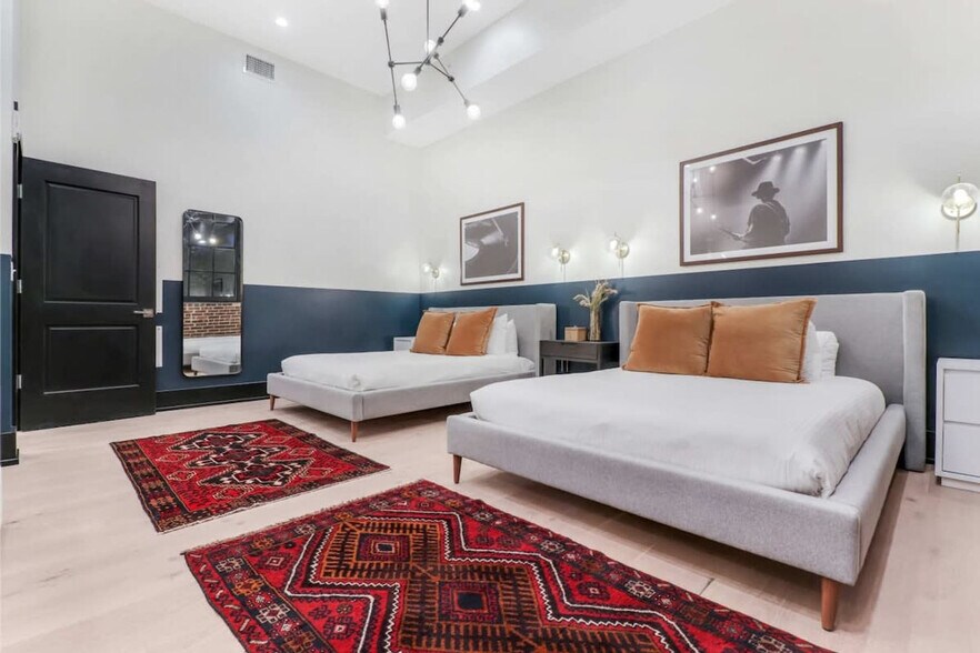 Building Photo - 1148 S Peters St