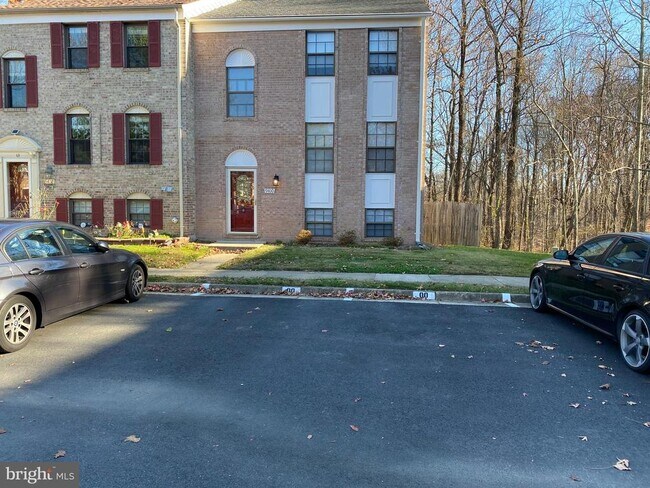 Building Photo - 9400 Candleberry Ct