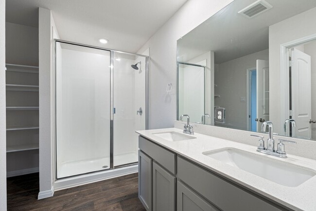 Building Photo - 176 Texas Palmetto Cir
