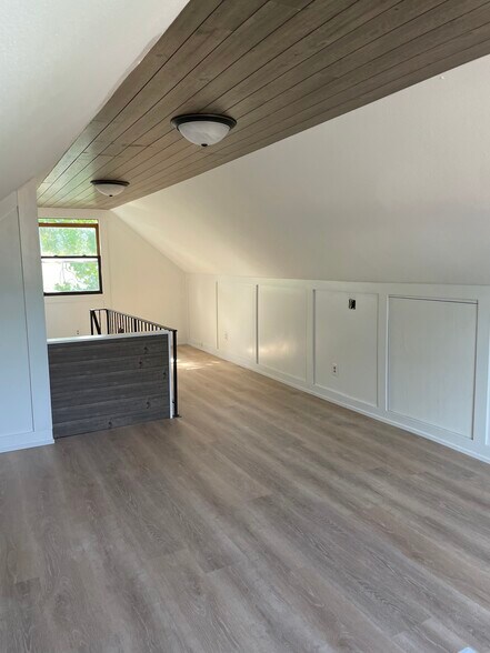 Building Photo - 2813 Hull Ave