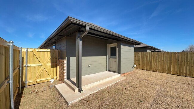 Building Photo - 1218 NW 113th St