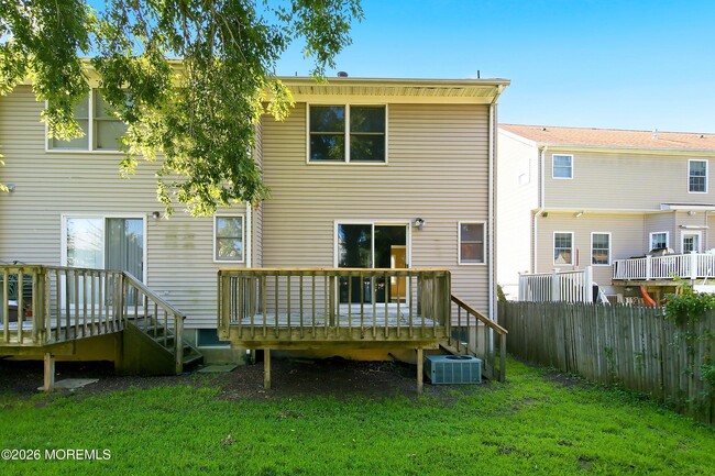 Building Photo - 229 2nd St