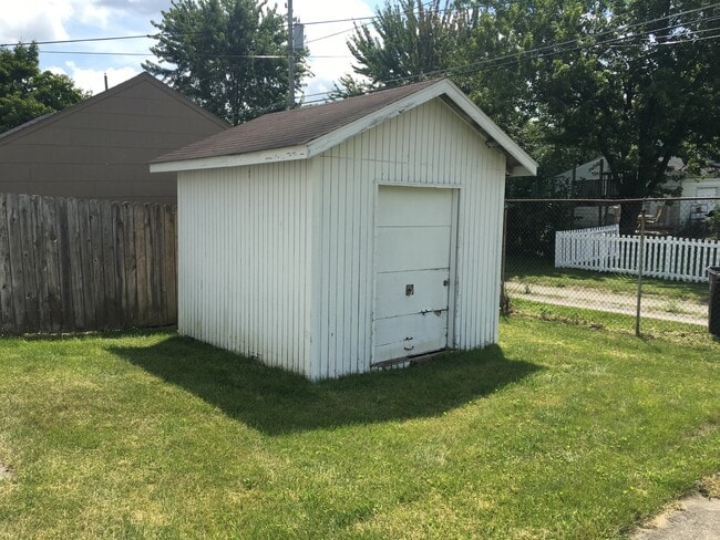 Building Photo - 3BR Ranch