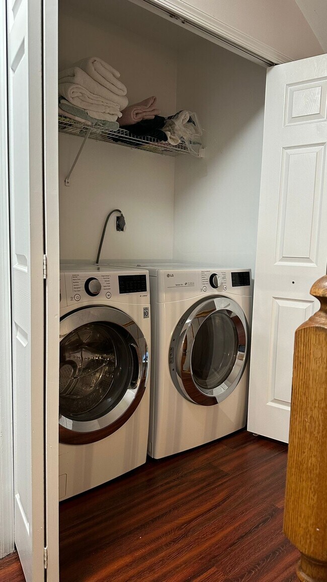 Building Photo - 133 Forge Ln