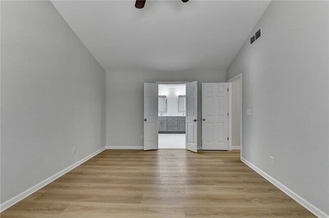 Building Photo - 340 Waddington Trail