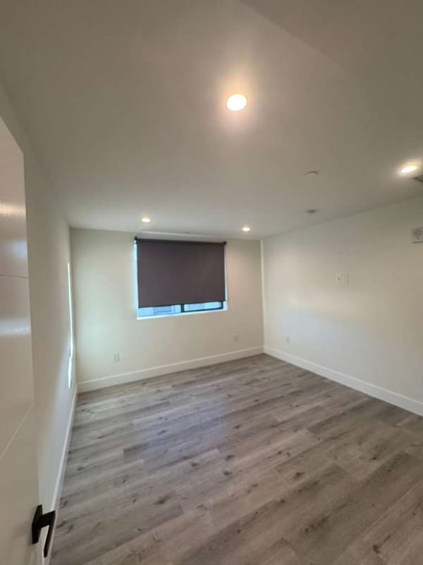 Building Photo - 5923 Laurel Canyon Blvd