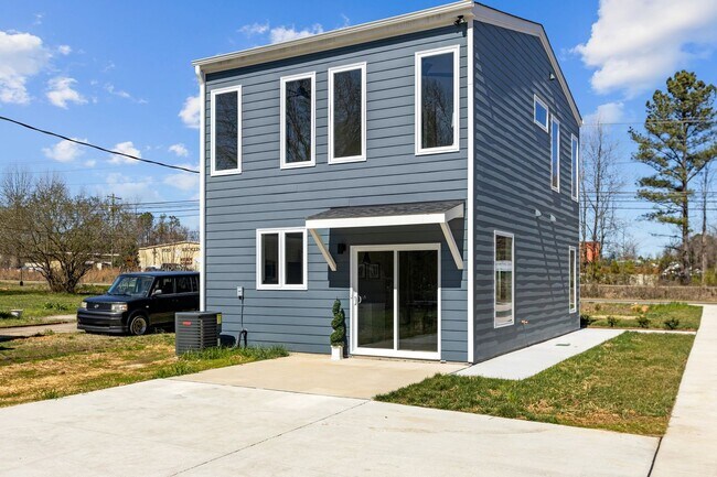 Building Photo - New Construction near Downtown Durham, Pet...