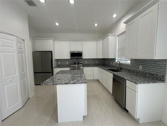 Building Photo - 1907 Cedar Arch Ln