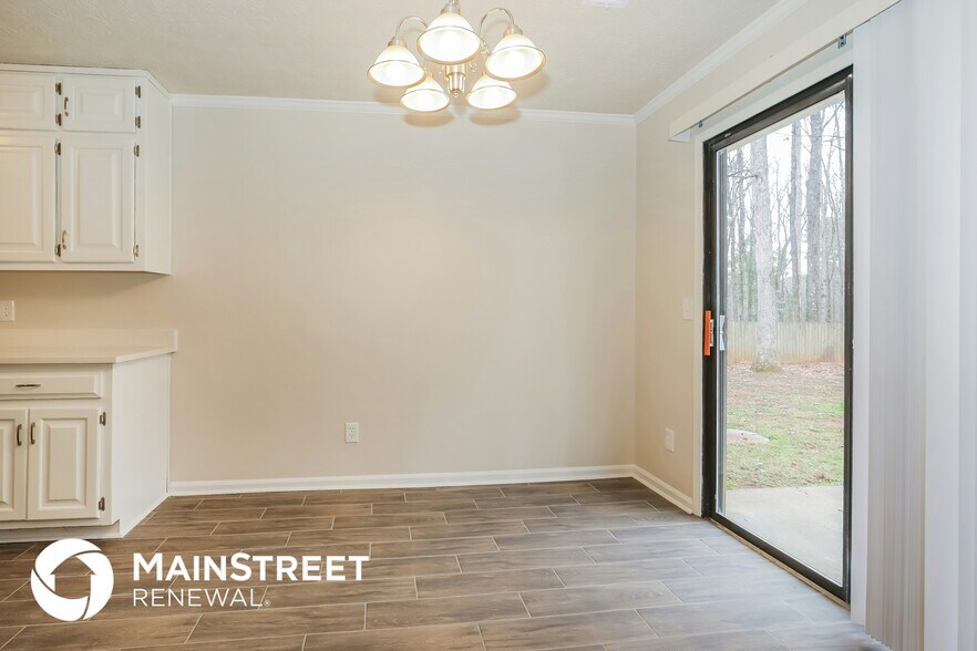 Building Photo - 125 Whitney Way