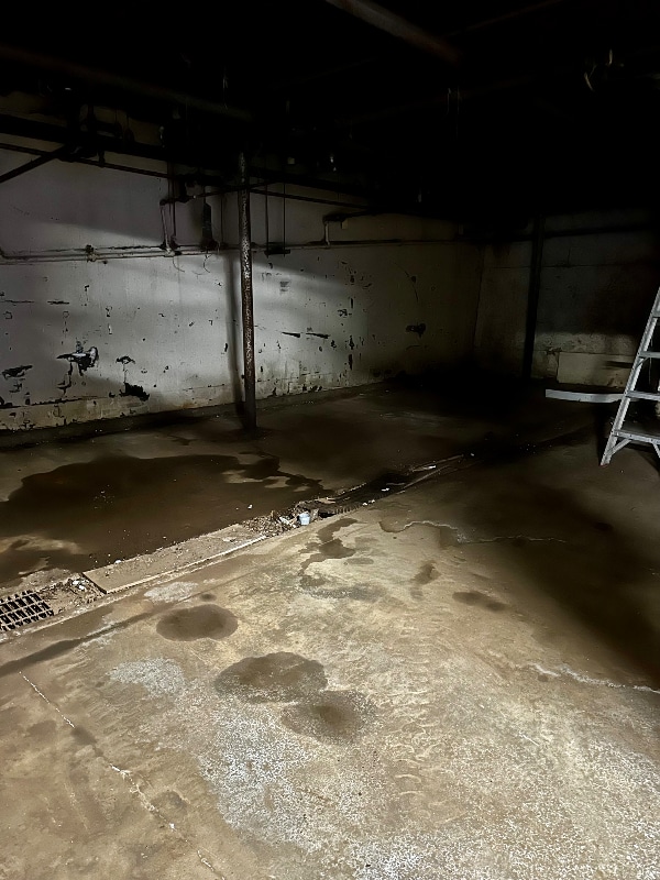 Building Photo - 110 Commercial St