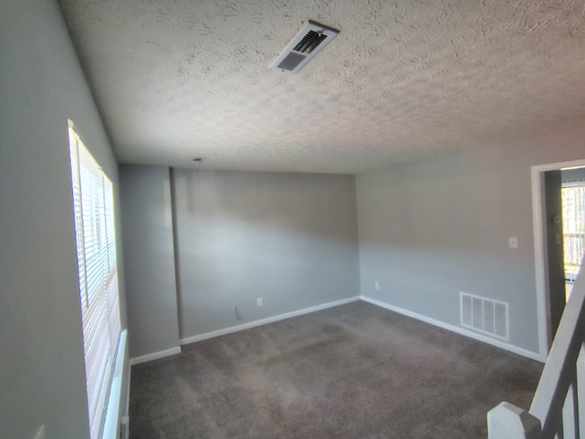 Building Photo - 27 Duiguid Dr