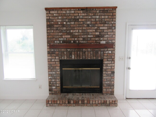 Building Photo - 3218 Game Farm Rd