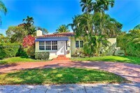 Building Photo - 537 Zamora Ave