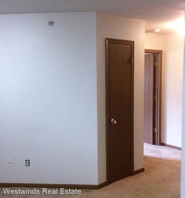 Building Photo - 2 br, 1 bath House - 2536 Rushmore Drive