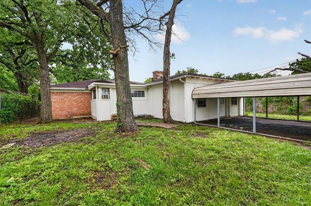 Building Photo - 10517 Castlerock Dr