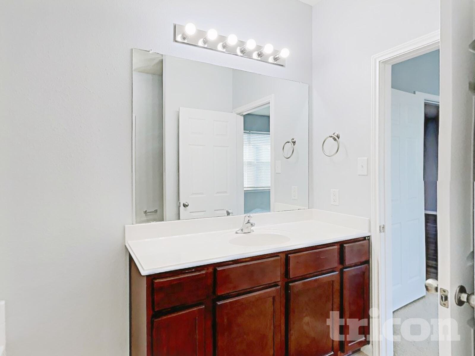 Building Photo - 417 Sapphire Ln