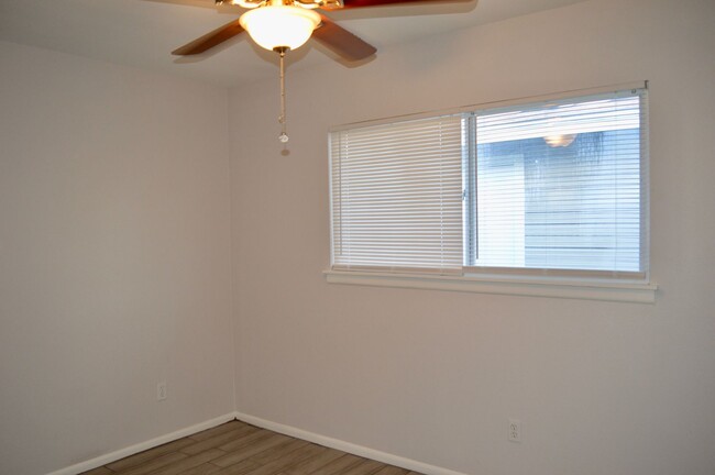 Building Photo - Beautifull Remodeled Home In Garden Court