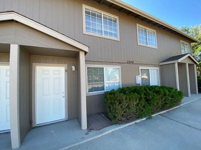 Building Photo - 3232 N Tani Rd
